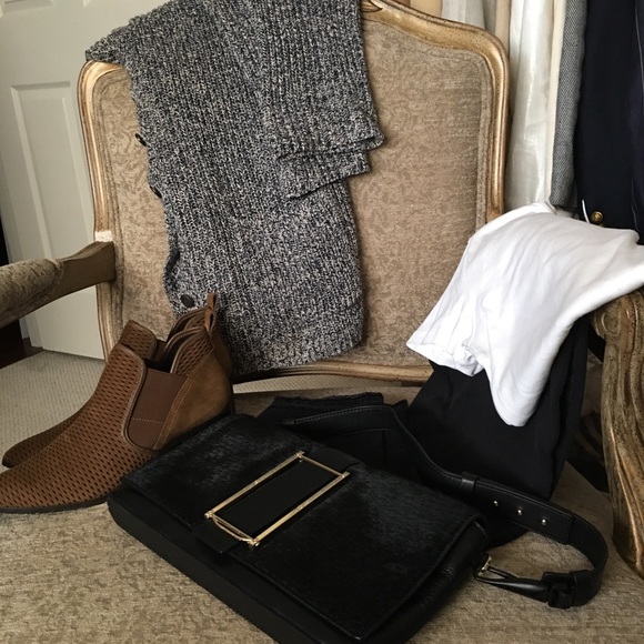 Meet your Posher, Jennifer - Picture 1 of 1